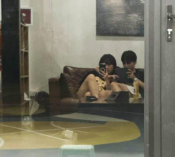 Ảnh 1 của Lộ clip sex Nguyễn Minh Hạnh mông to nhấp sướng không tả nổi (Full Clip + Pic)